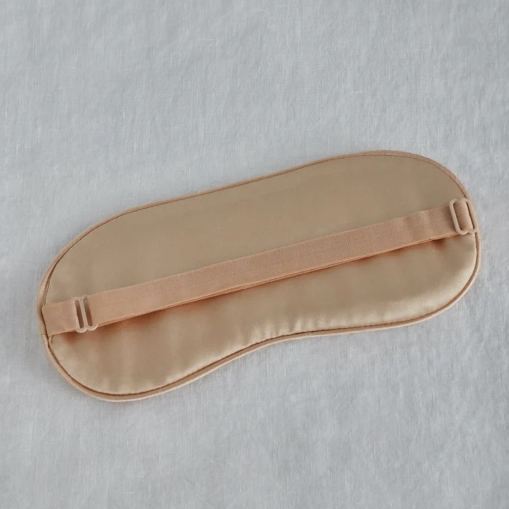 Jenni Kayne NWT Alpaca Eye Mask Light Grey  In Original Packaging - Picture 5 of 5